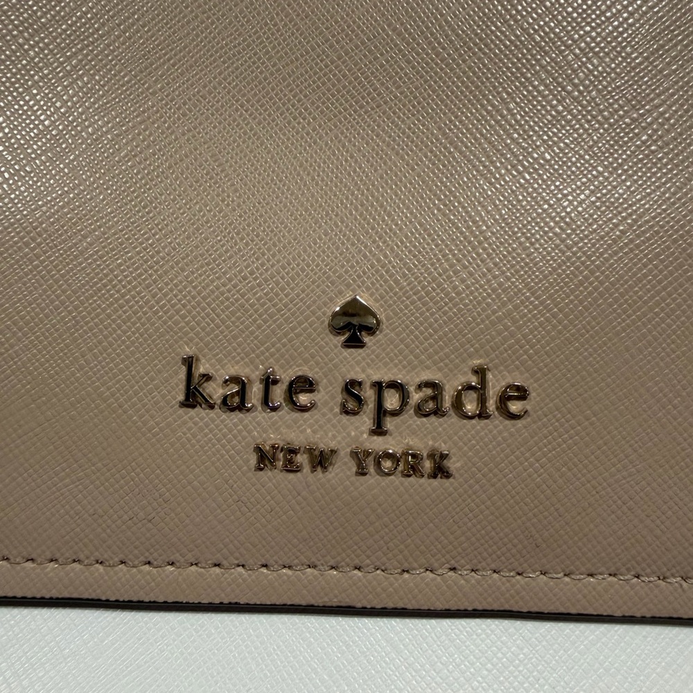 Kate Spade New York Beige Blush Pink & White Flap Crossbody Bag Like New - Picture 6 of 10